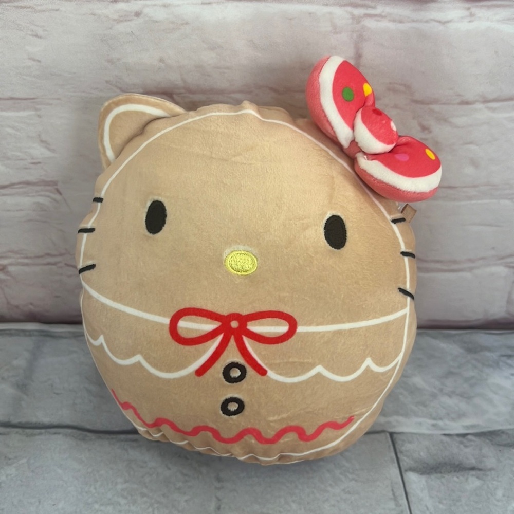 2023 Squishmallows Gingerbread Hello Kitty tan kitty plush
